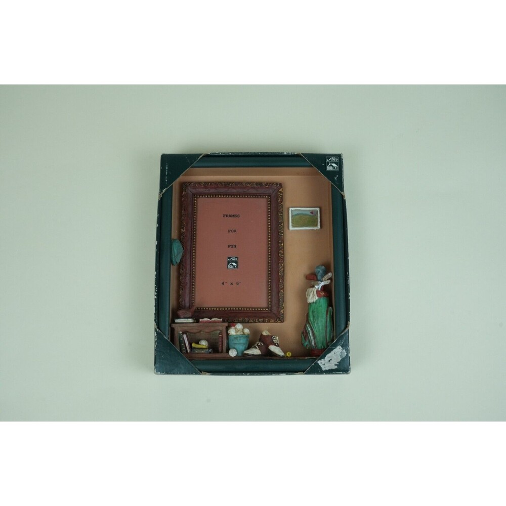 Golf Enthusiast's Shadow Box: Unique Design with 4x6 Photo Frame